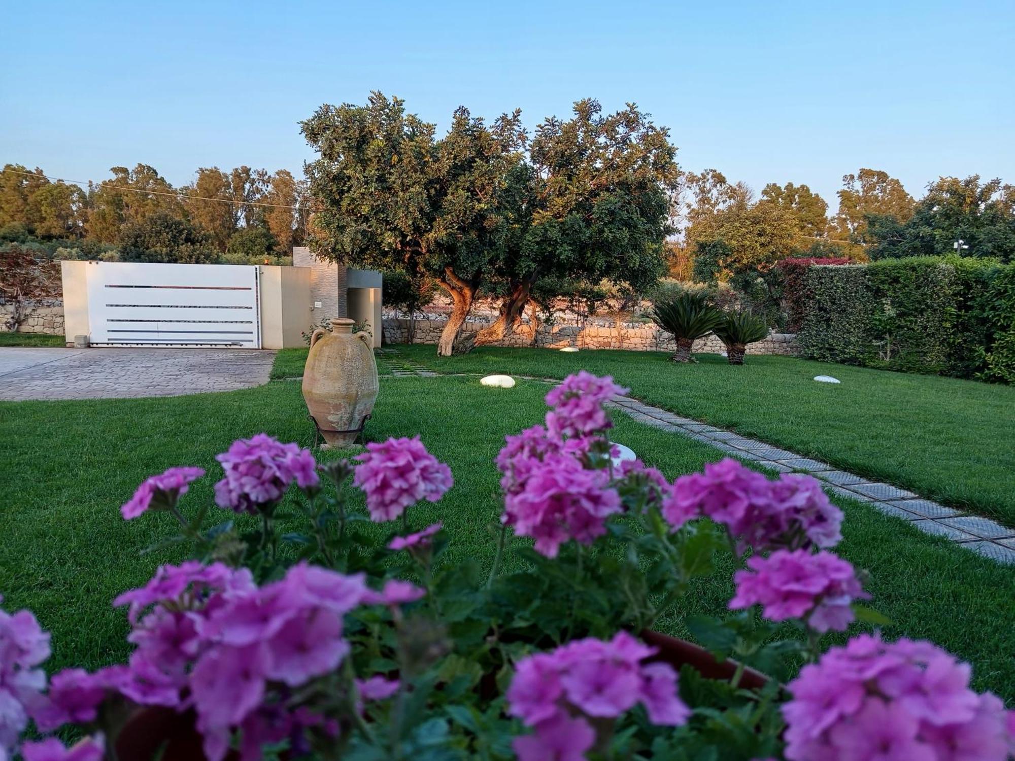 מרינה די מודיקה La Giara Guest House מראה חיצוני תמונה